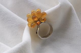 images/articles/Kaplan citrine ring.jpg photo