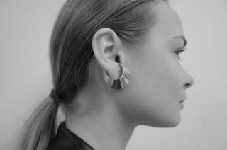 Tone Vigeland ‘Slynge’ ear cuffs photo